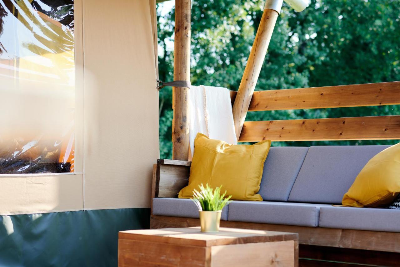 Glamping Renswoude Hotel Exterior photo